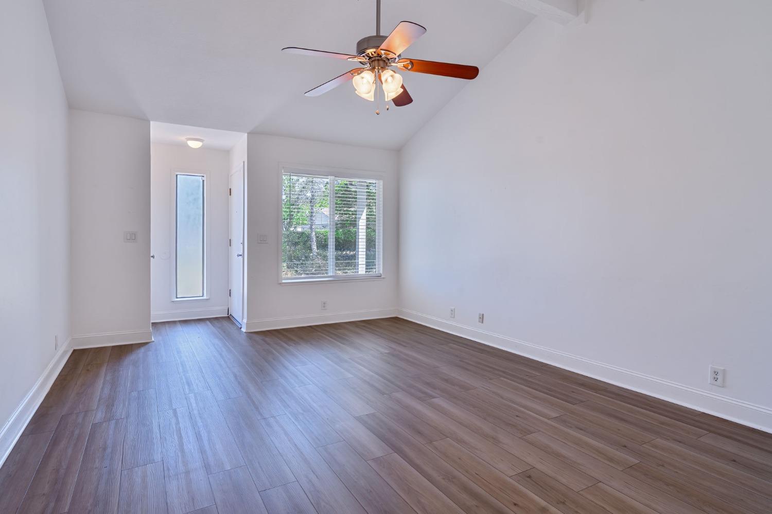 109 Hoxsie Court A