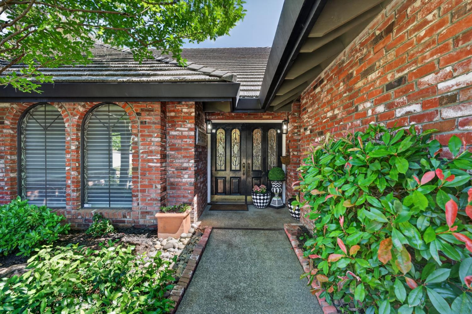 2080 Portsmouth Drive