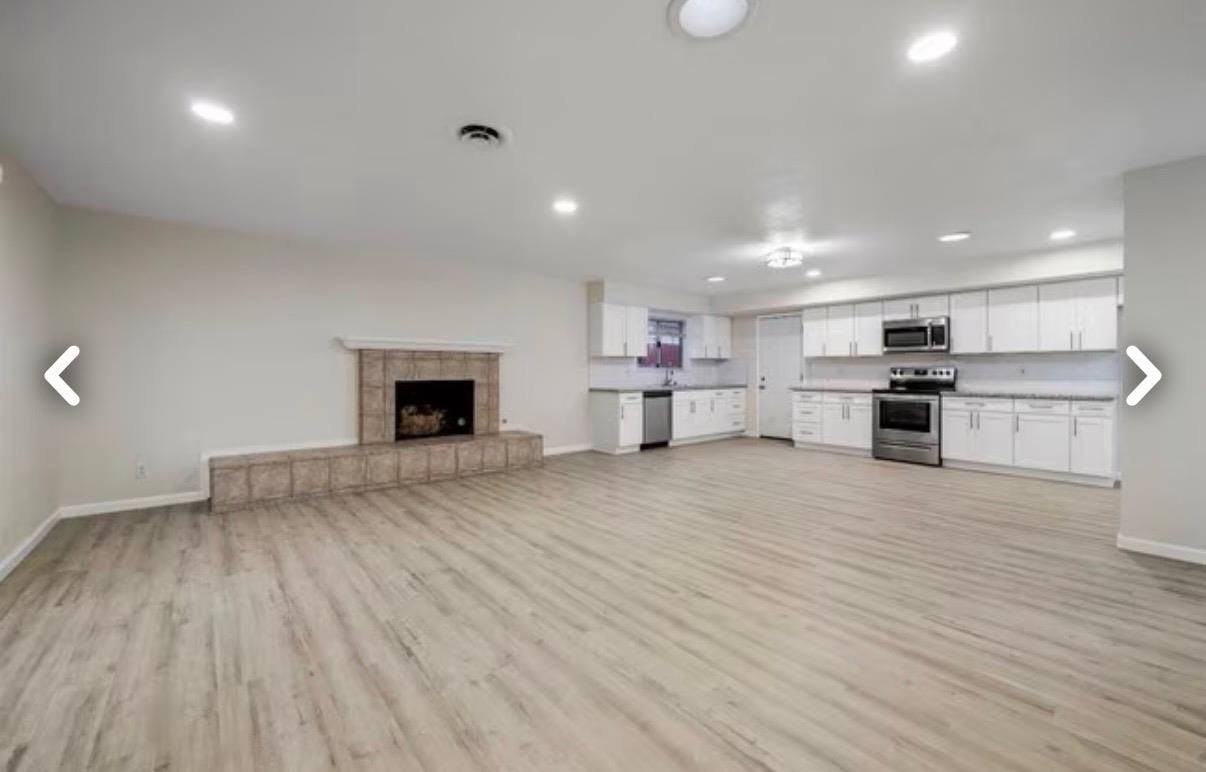 1125 W El Camino Avenue