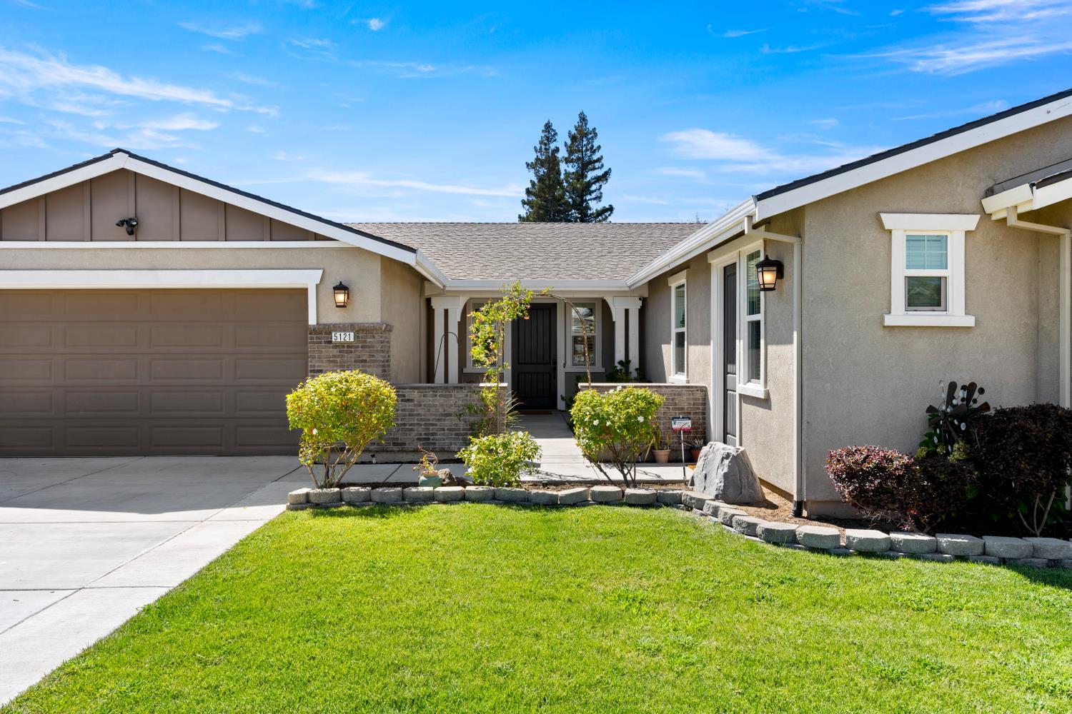 5121 Ridgevine Way