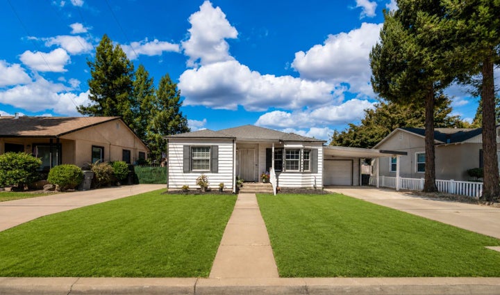 Photo 1 of 58 — 382 E Lambuth Avenue, Oakdale, CA 95361