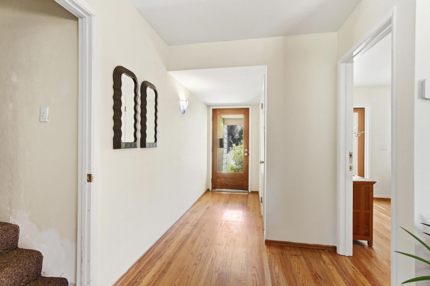 921 W 8th Street
