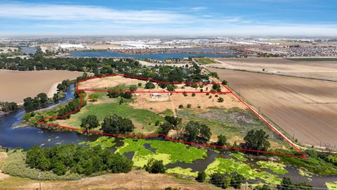 1390 Williamson Road Manteca CA 95337