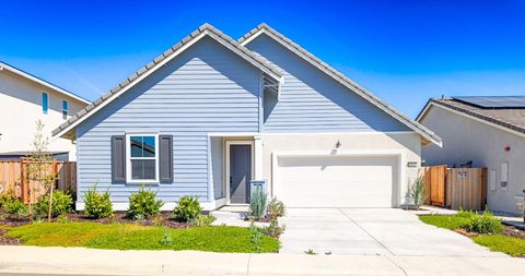 2129 Stagecoach road Road Patterson CA 95363