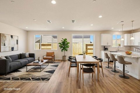 3950 Aura Way Rancho Cordova CA 95742