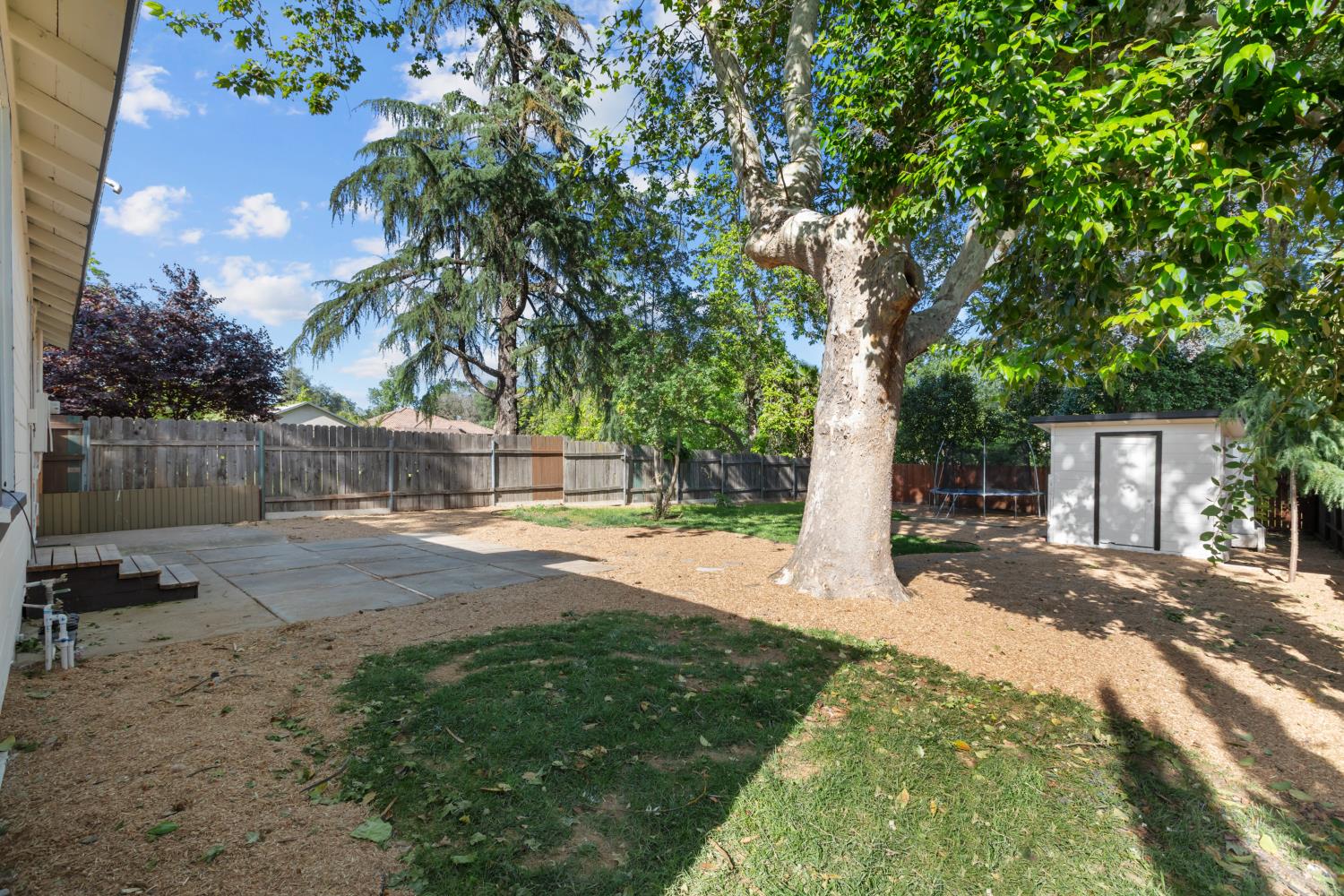 8228 Mariposa Avenue