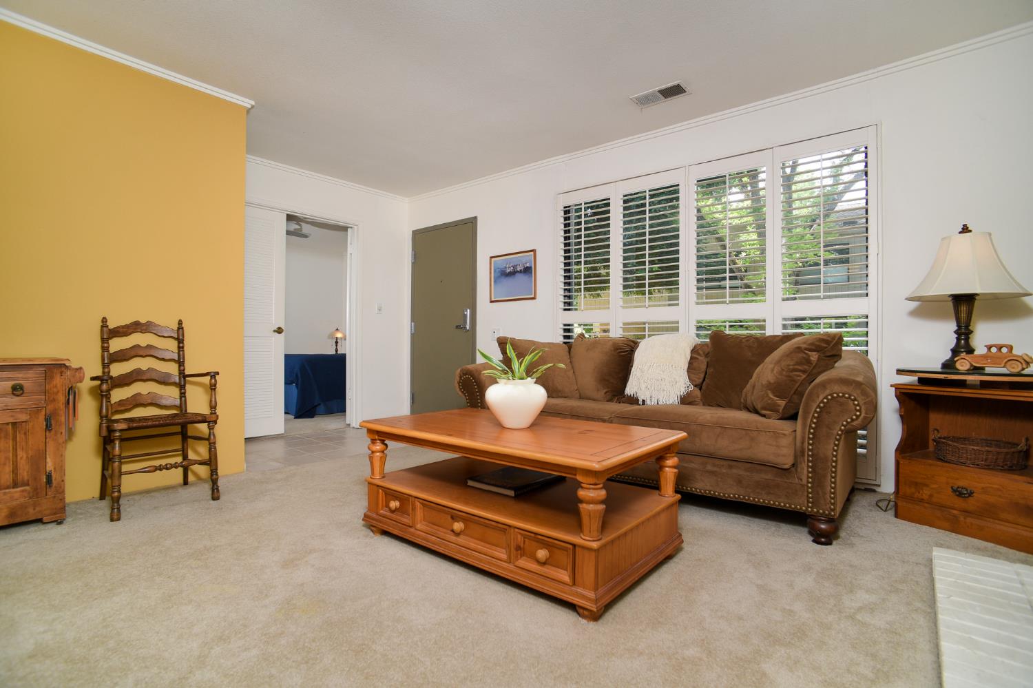 1112 Vanderbilt Way