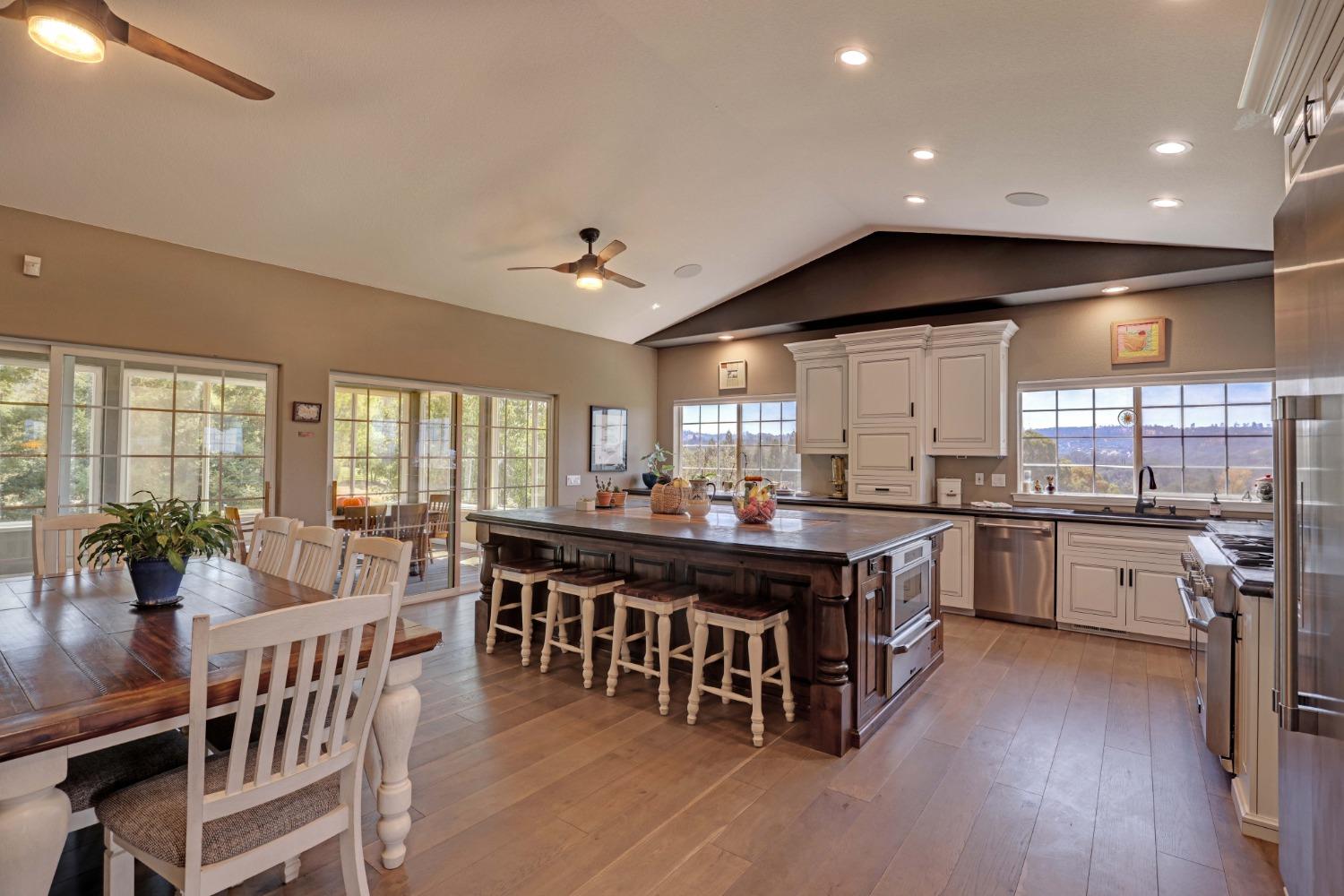 1154 Park Lake Court