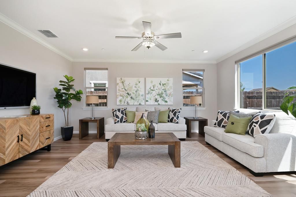 Photo of 9173 Vervain Way, Sacramento, CA 95829 (MLS # 226005579)