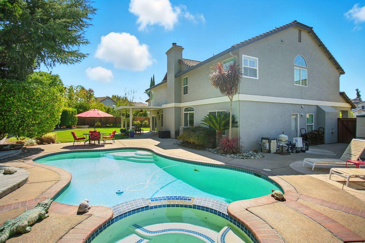 3431 Sierra Meadow Court