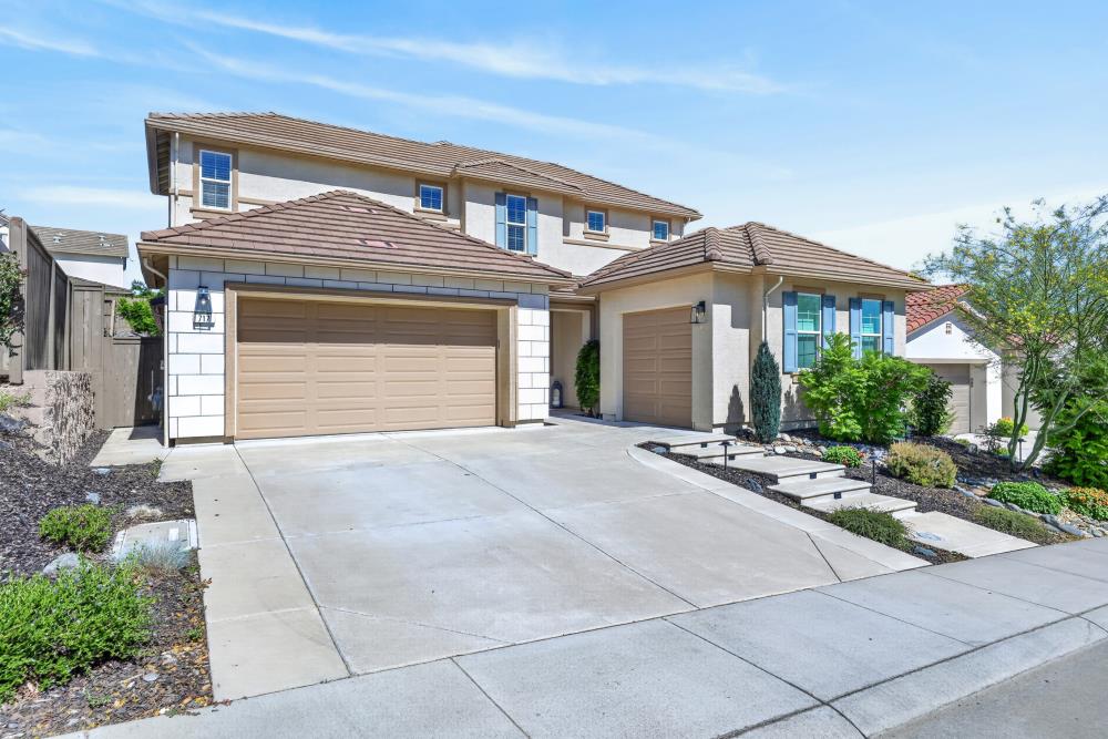 717 Gray Dawn Drive