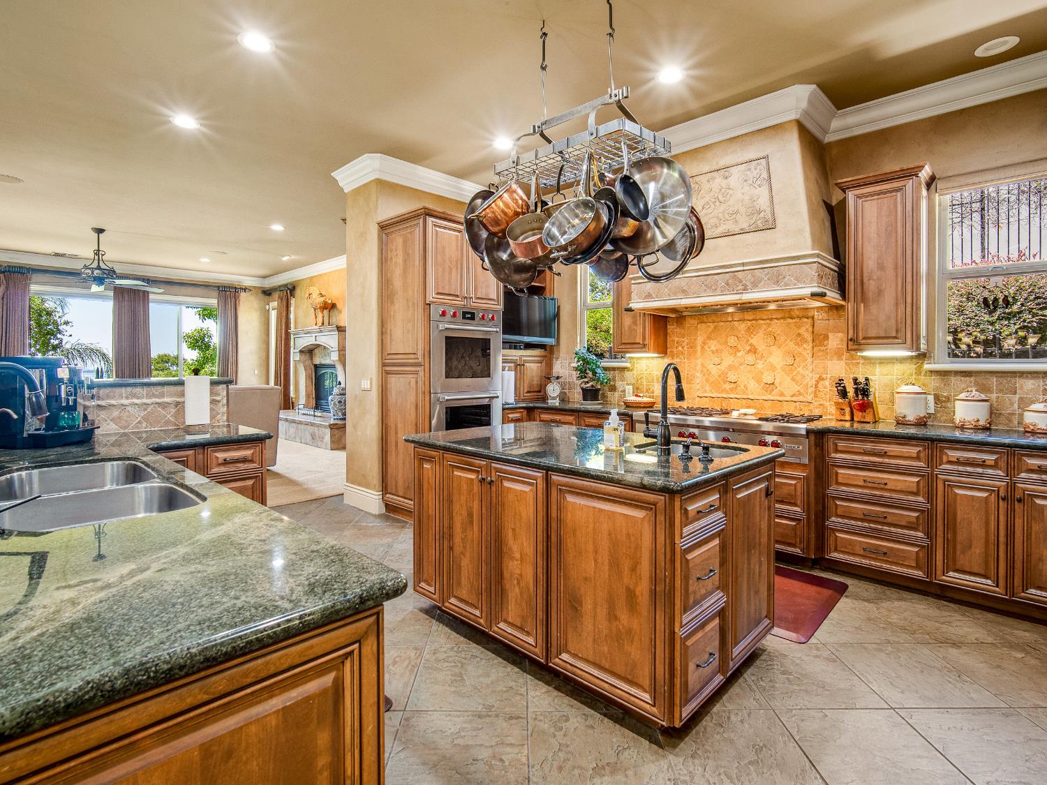 El Dorado Hills, California 95762, United States, 5 Bedrooms Bedrooms, ,5 BathroomsBathrooms,Residential,Active,169725