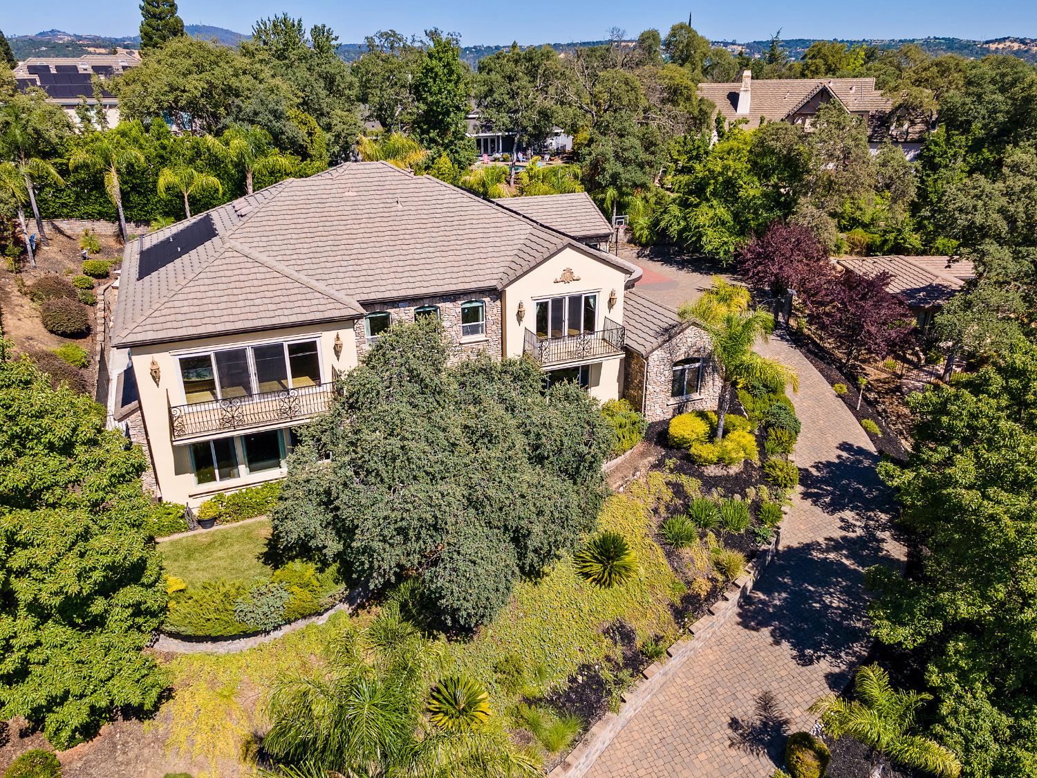 El Dorado Hills, California 95762, United States, 5 Bedrooms Bedrooms, ,5 BathroomsBathrooms,Residential,Active,169725