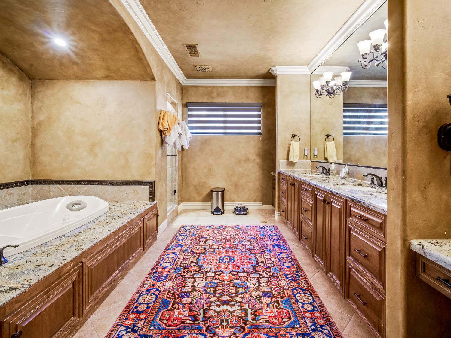 El Dorado Hills, California 95762, United States, 5 Bedrooms Bedrooms, ,5 BathroomsBathrooms,Residential,Active,169725