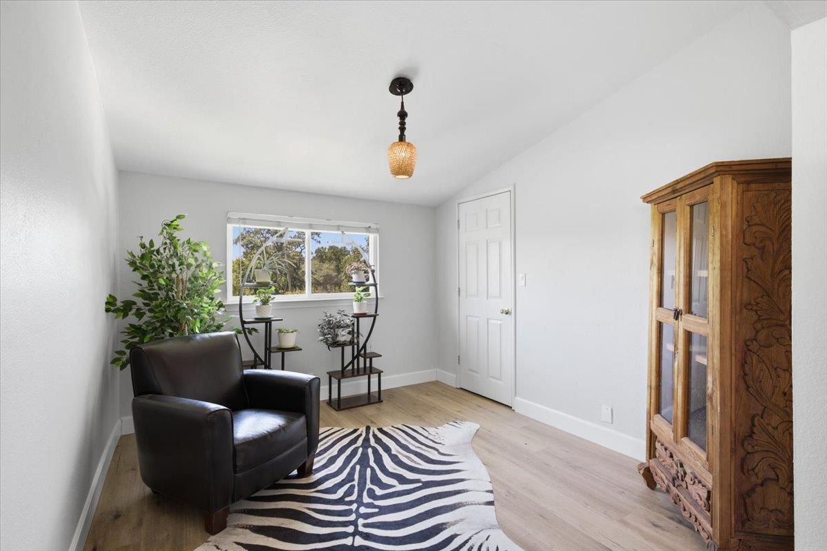 4637 Hixon Circle
