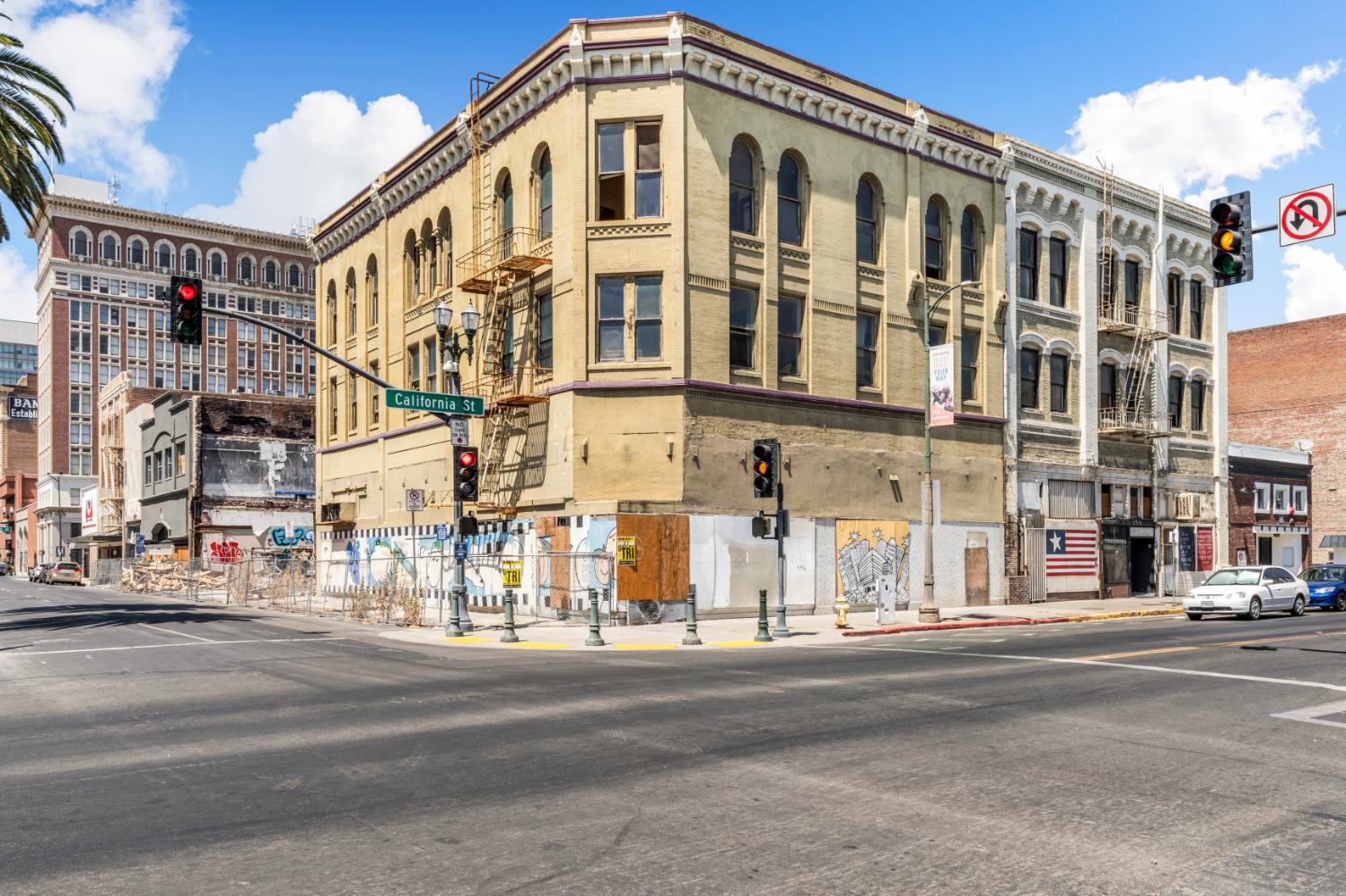 445 E Main Street