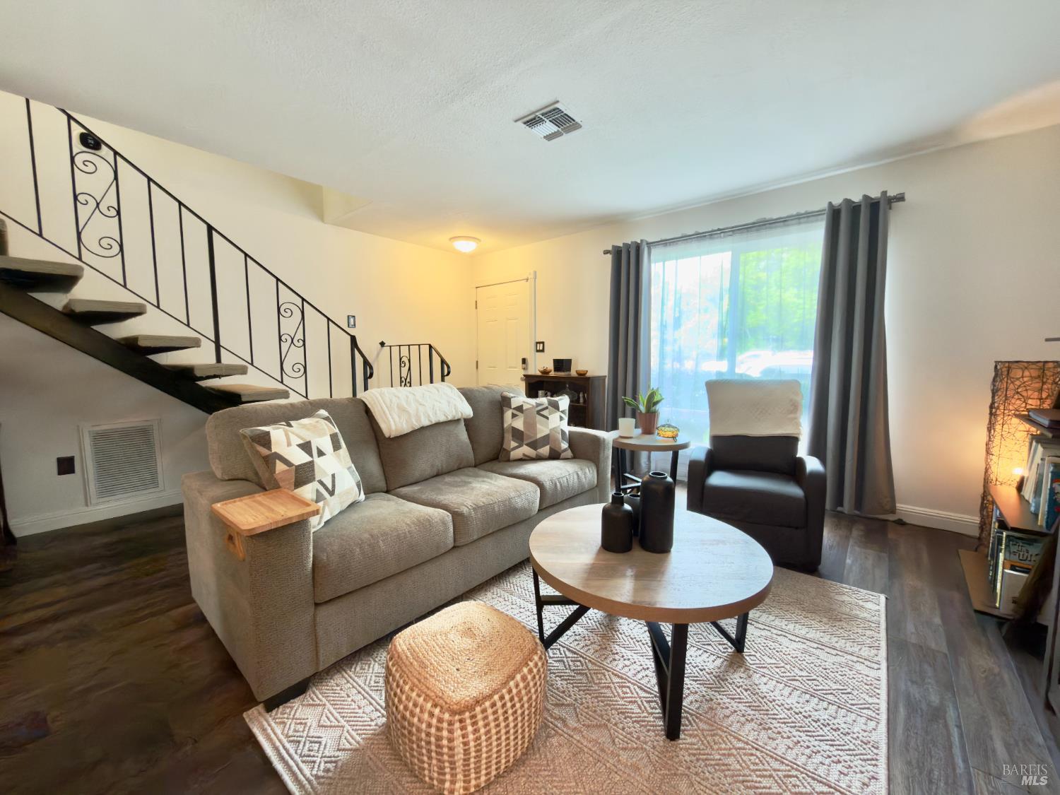 490 Edgewood Drive 5