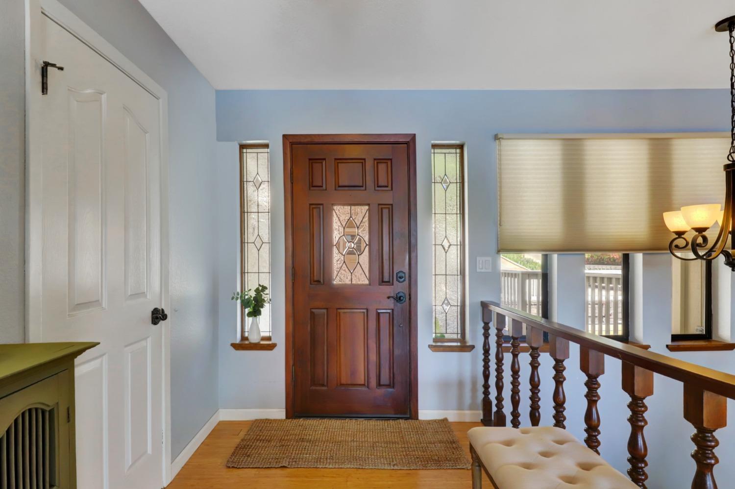 11381 Lakeshore North