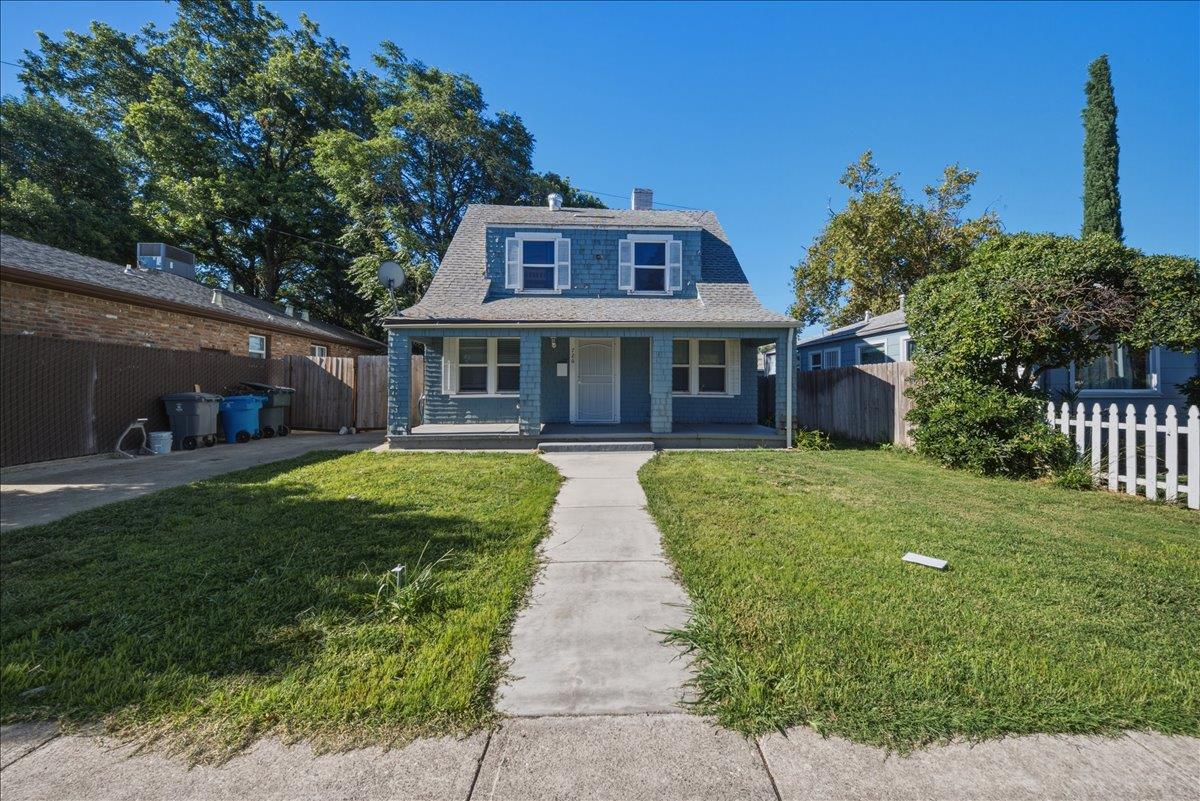 726 Rosalind Avenue