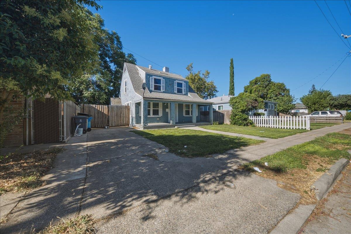 726 Rosalind Avenue