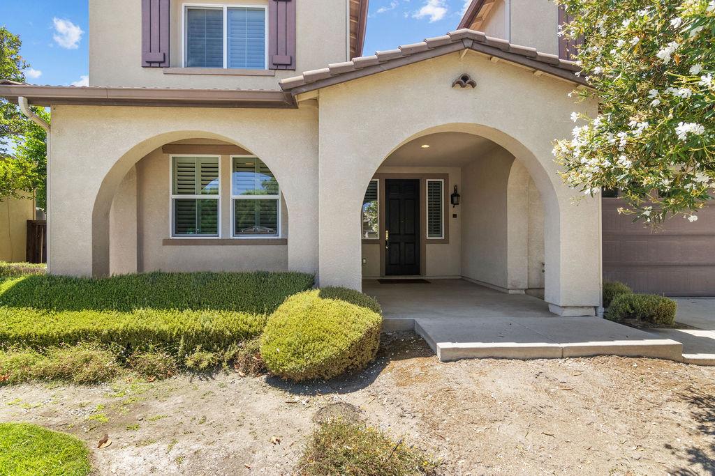 15939 Crescent Park Circle