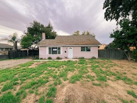332 Hinkley Avenue Oakdale CA 95361