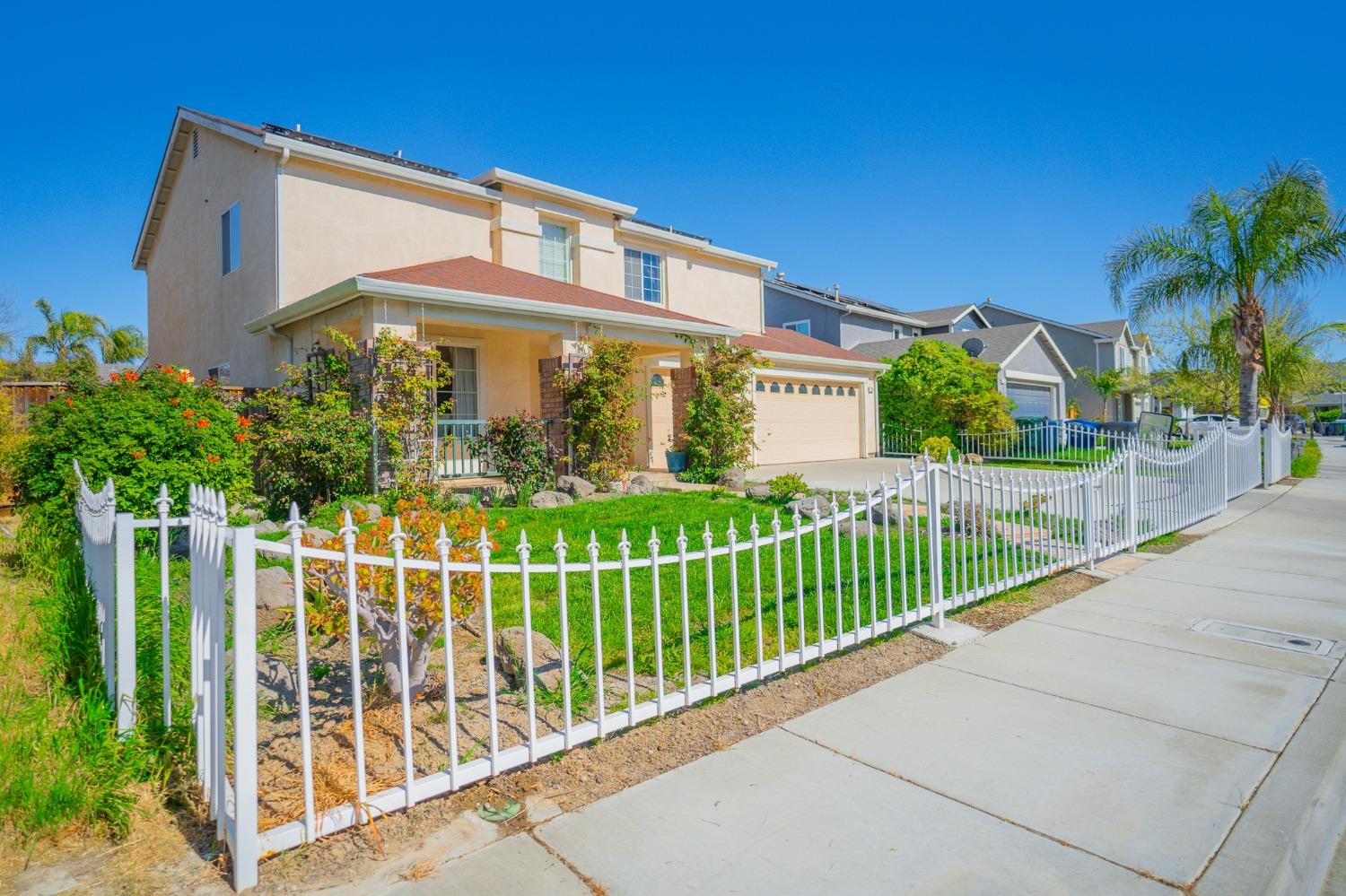 Los Banos, California 93635, United States, 4 Bedrooms Bedrooms, ,3 BathroomsBathrooms,Residential,Active,62389