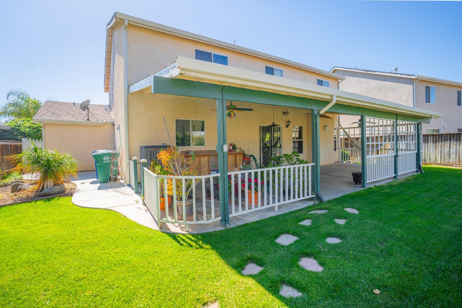 Los Banos, California 93635, United States, 4 Bedrooms Bedrooms, ,3 BathroomsBathrooms,Residential,Active,62389