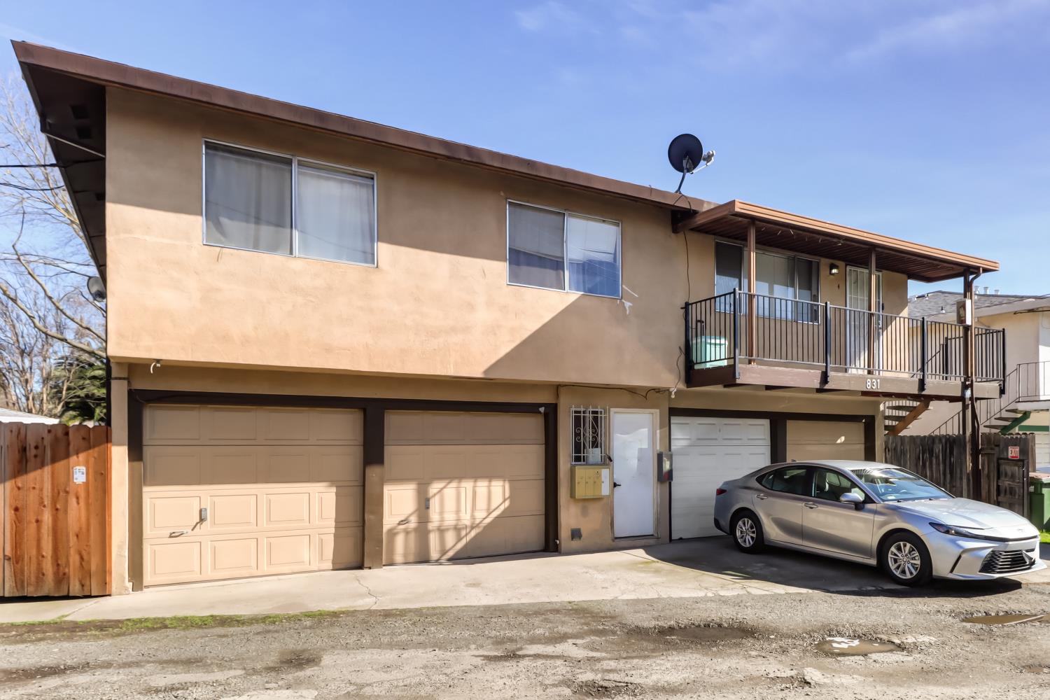 831 Cathedral Court
