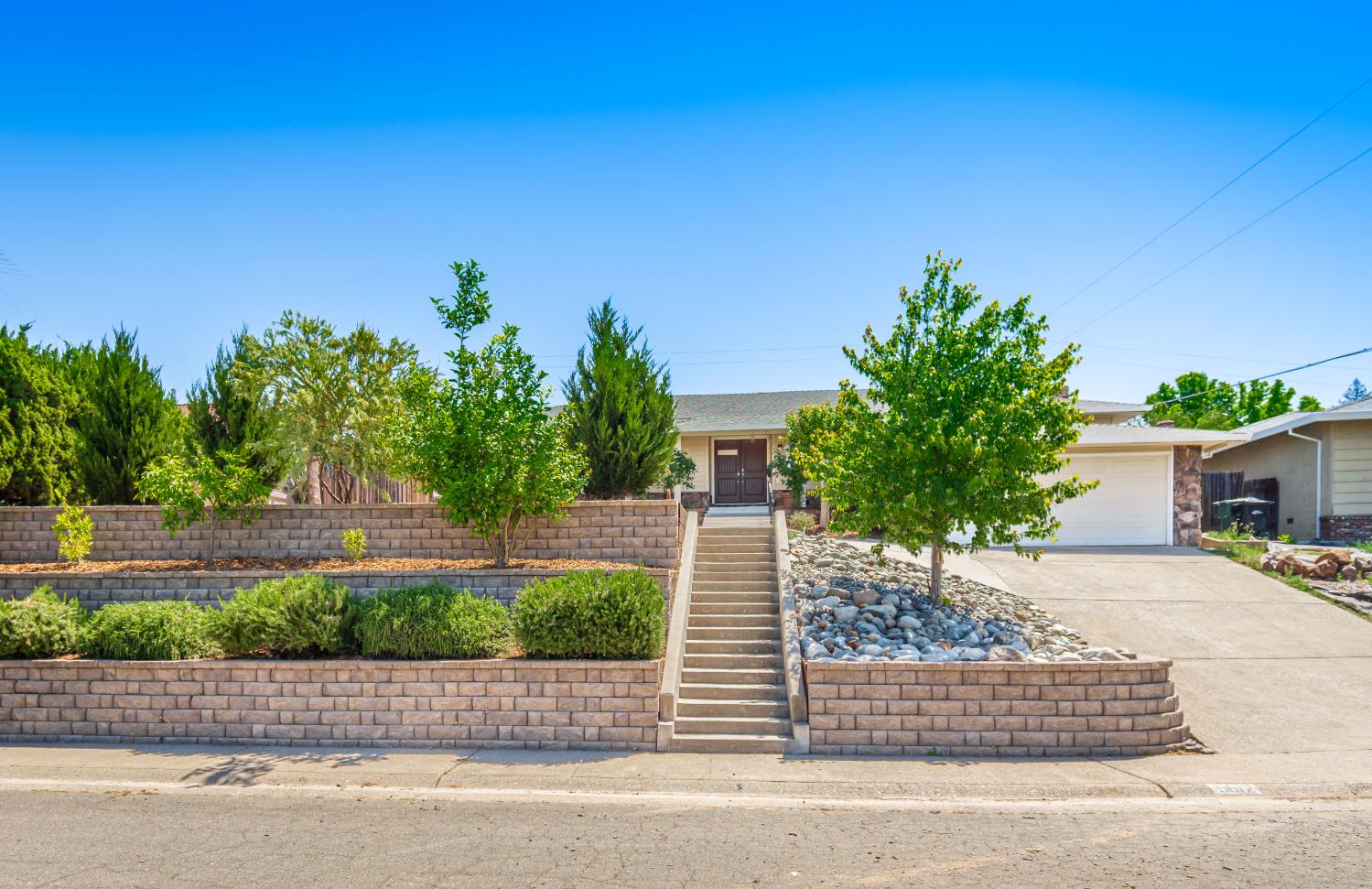 5612 Jolly Court