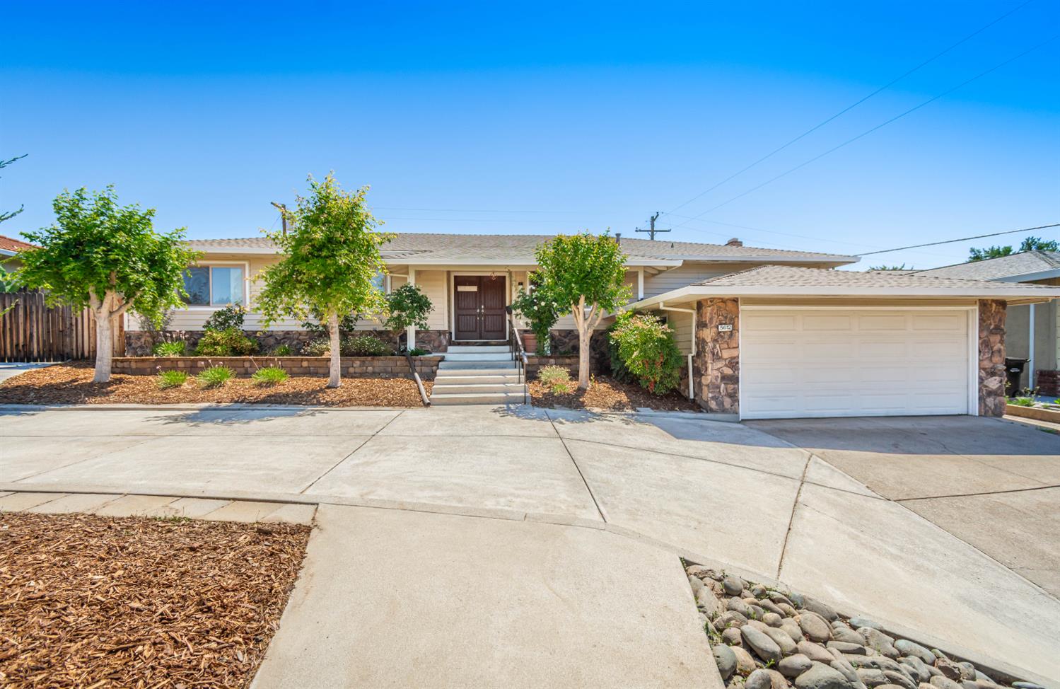 5612 Jolly Court