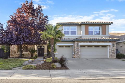 480 Hawkcrest Circle Sacramento CA 95835