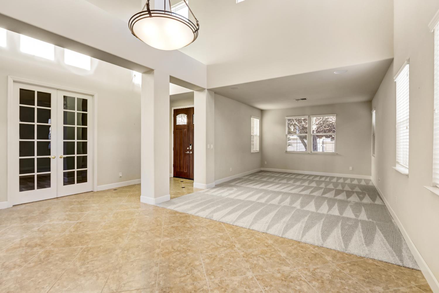 480 Hawkcrest Circle