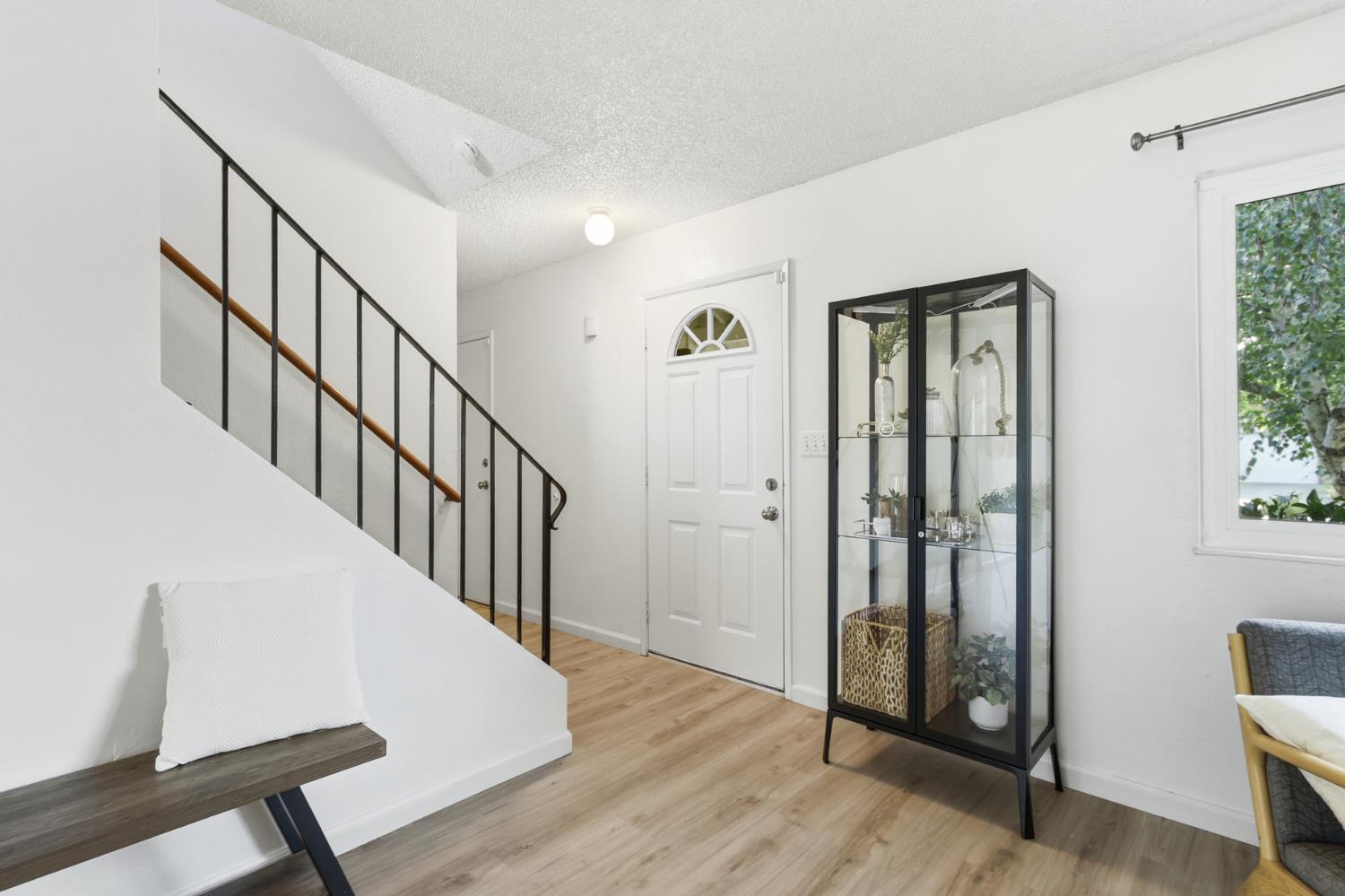 1318 Alder Place