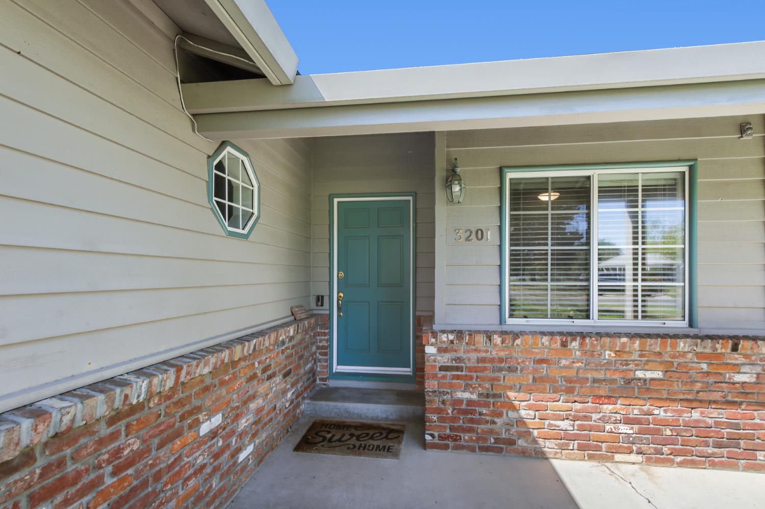 3201 Bonita Drive