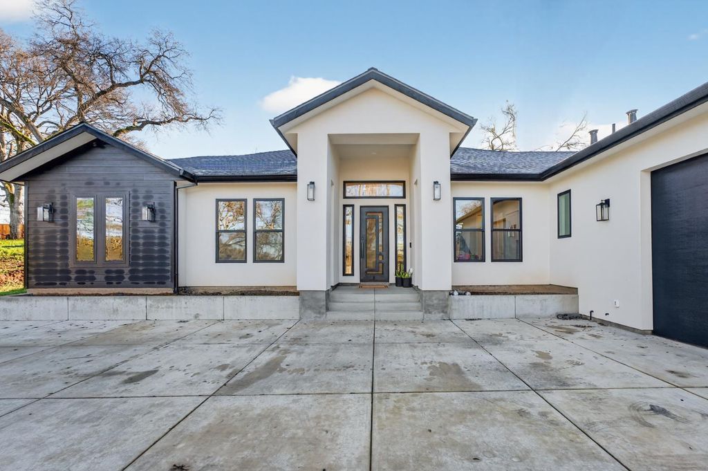 Photo of 5475 Stanley Drive, Auburn, CA 95602 (MLS # 226002747)