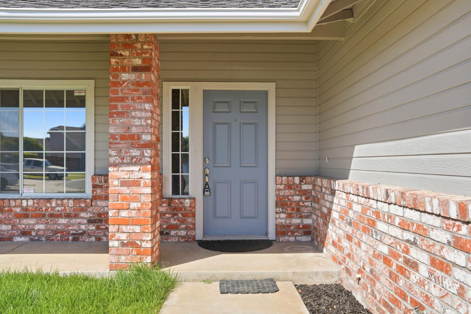 936 Oakbrooke Court