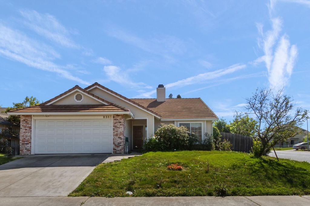 Photo of 8385 Stonybeck Circle, Sacramento, CA 95828 (MLS # 226032406)