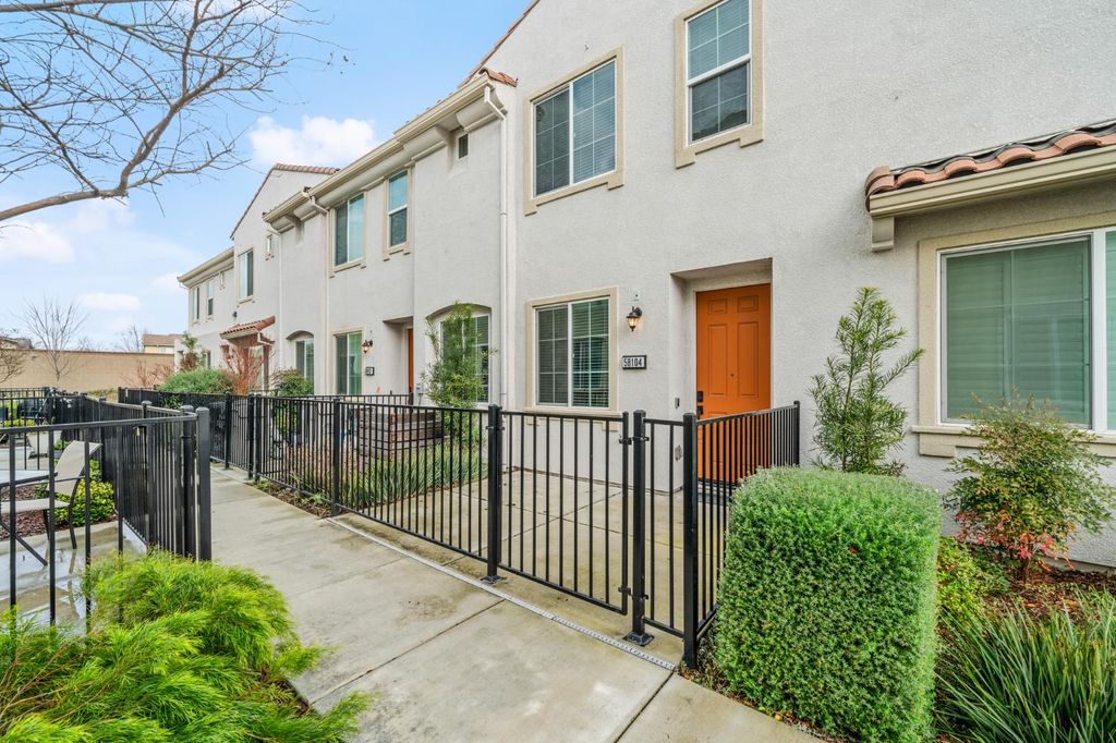 Photo of 5301 E Commerce Way #58104, Sacramento, CA 95835 (MLS # 226016341)