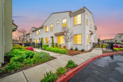 5301 E Commerce Way 58104 Sacramento CA 95835