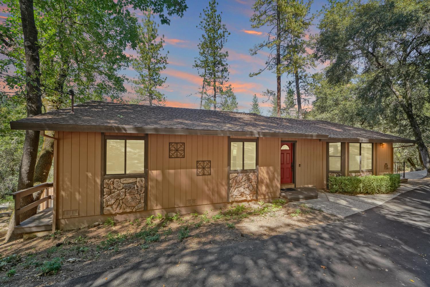 3440 Forni Road