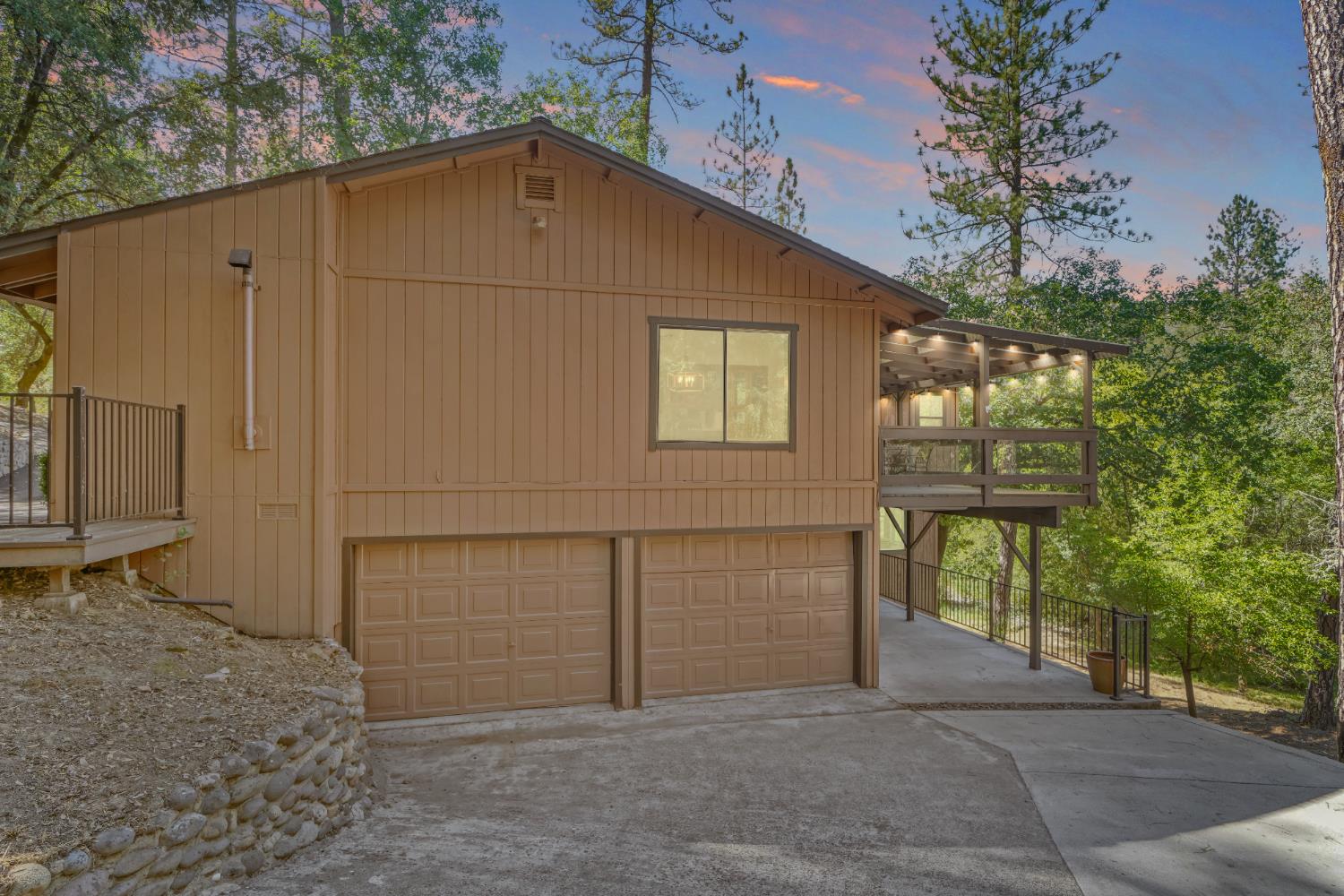 3440 Forni Road