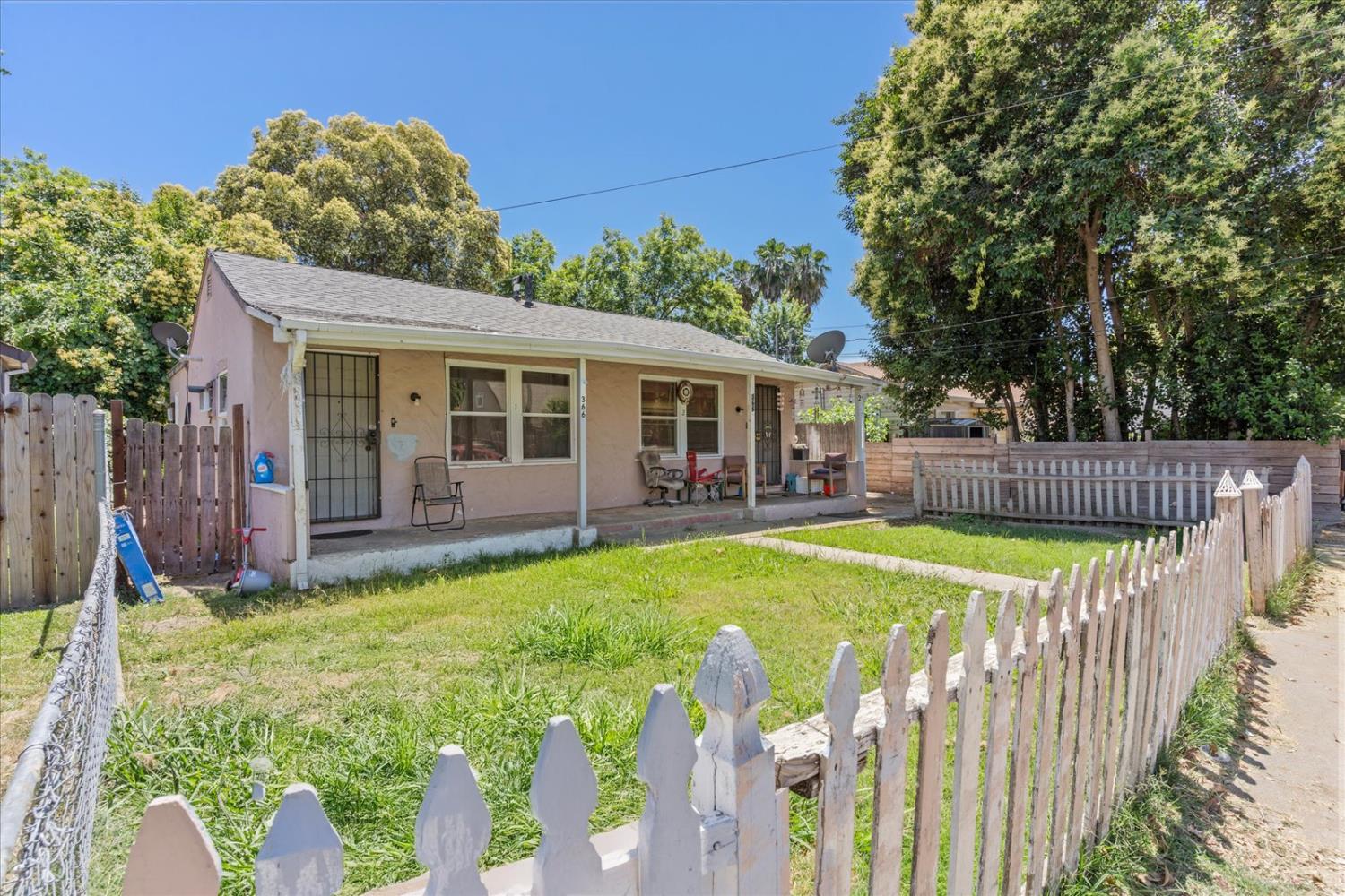 366 Woodbridge Avenue
