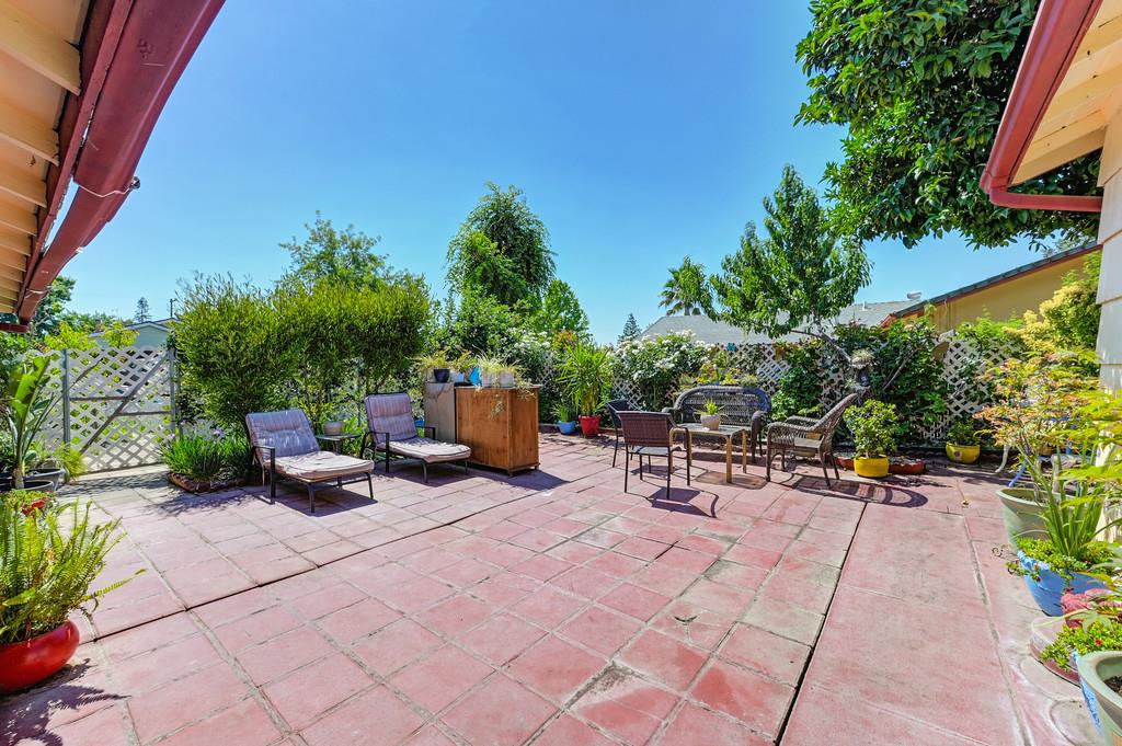 5433 Edgerly Way