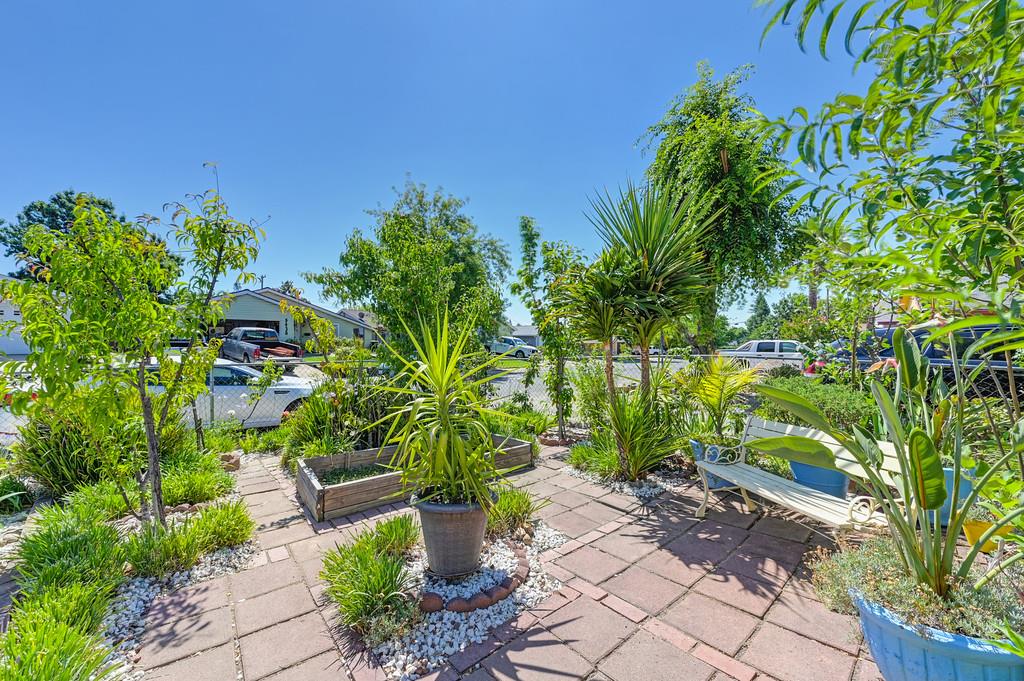 5433 Edgerly Way