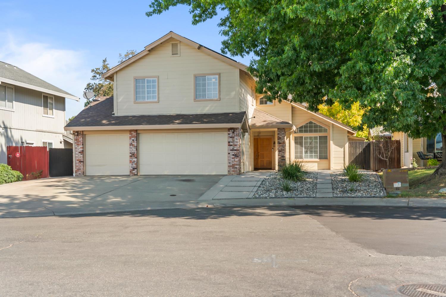 5113 Walnut Garden Court