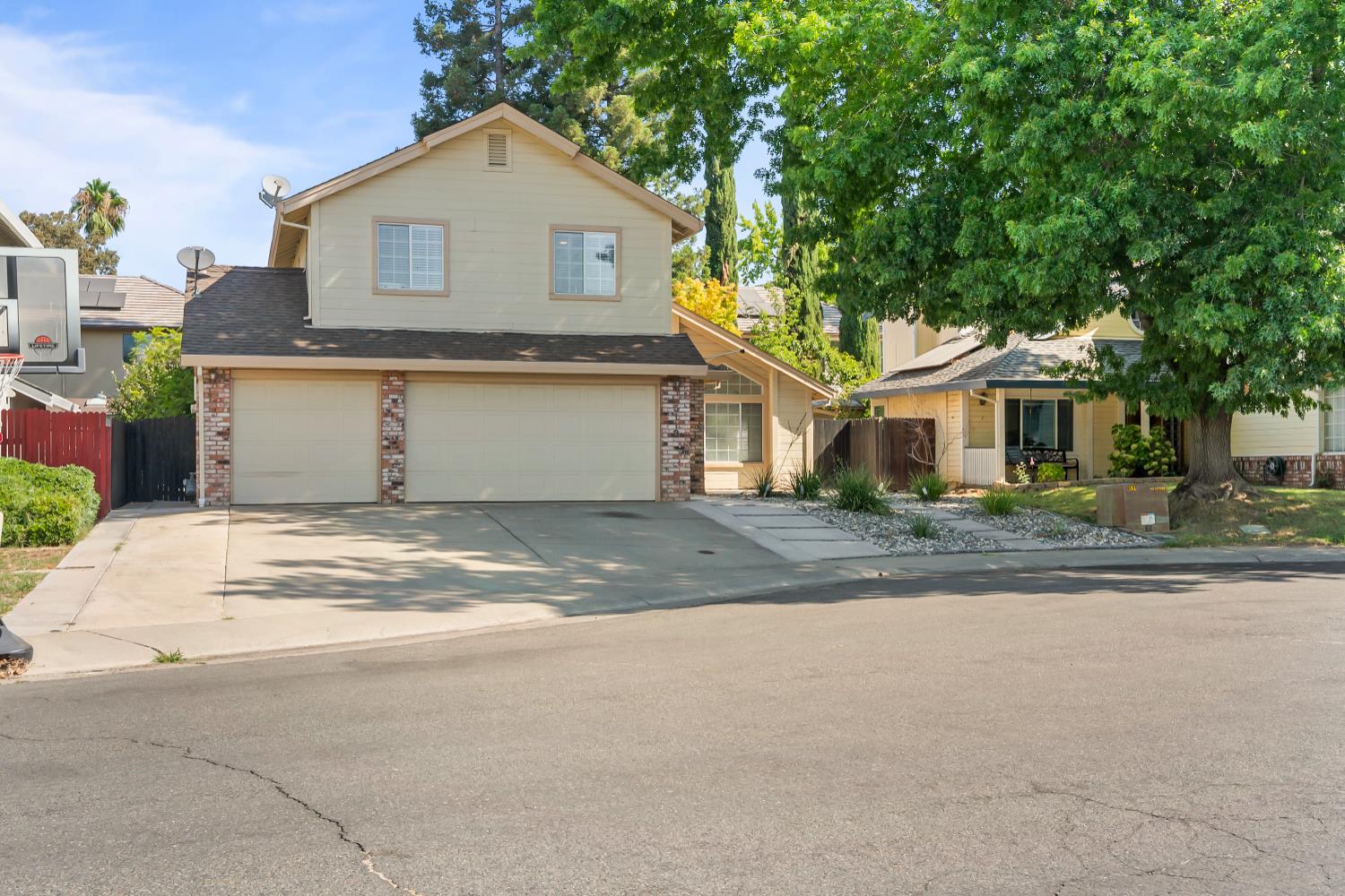 5113 Walnut Garden Court