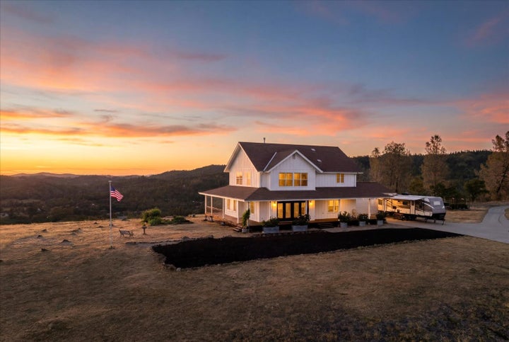 Photo 1 of 30 — 2375 Ponderosa, Murphys, CA 95247