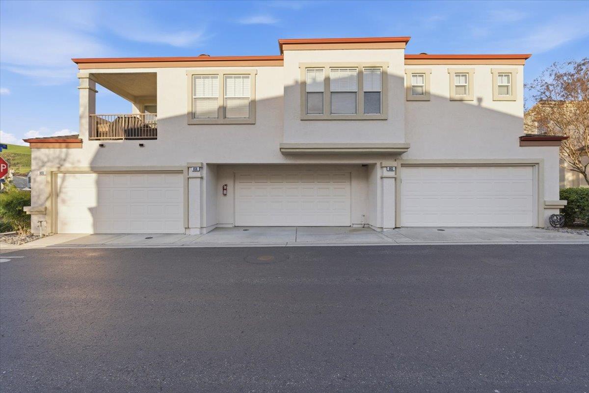 863 Brea Lane