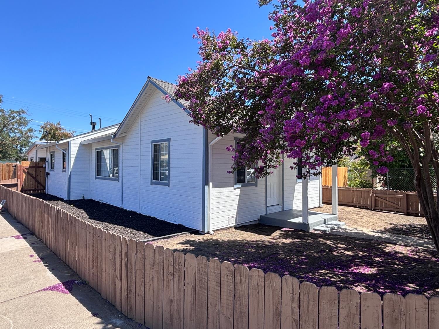 3844 Haywood Street